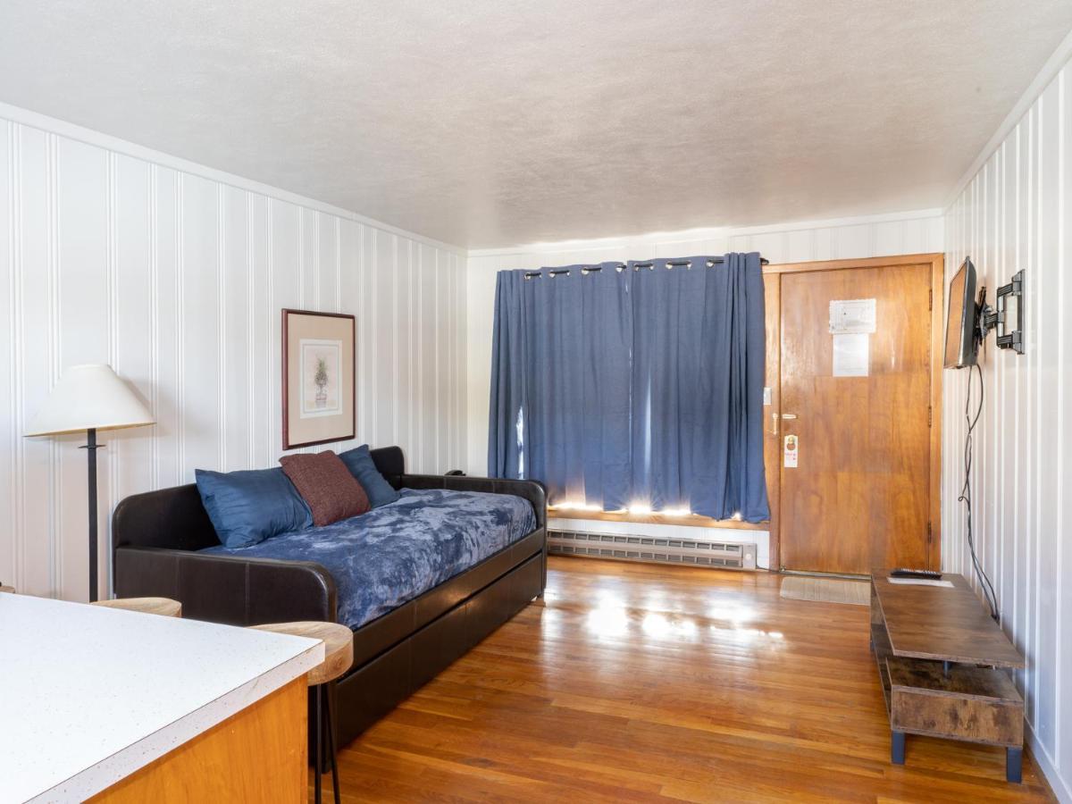 Siesta Motel Colfax Wa エクステリア 写真